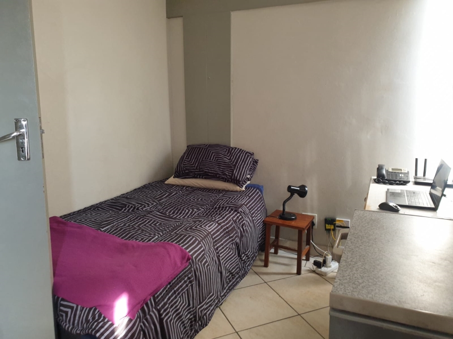 2 Bedroom Property for Sale in Queenswood Gauteng