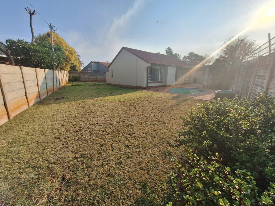To Let 3 Bedroom Property for Rent in Doornpoort Gauteng