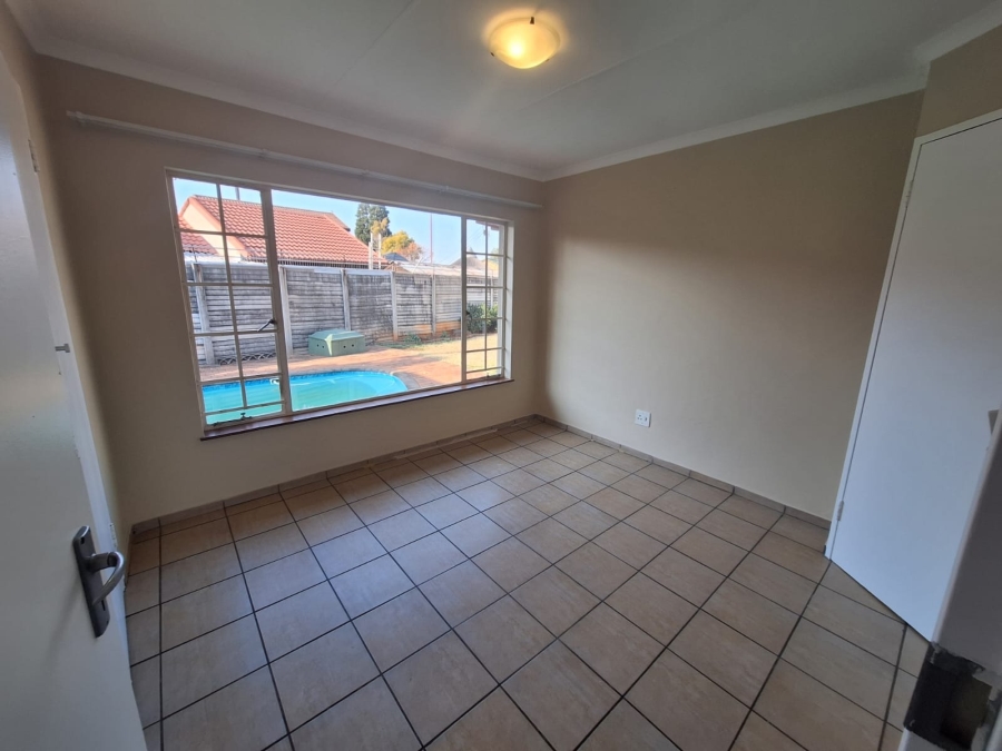 To Let 3 Bedroom Property for Rent in Doornpoort Gauteng