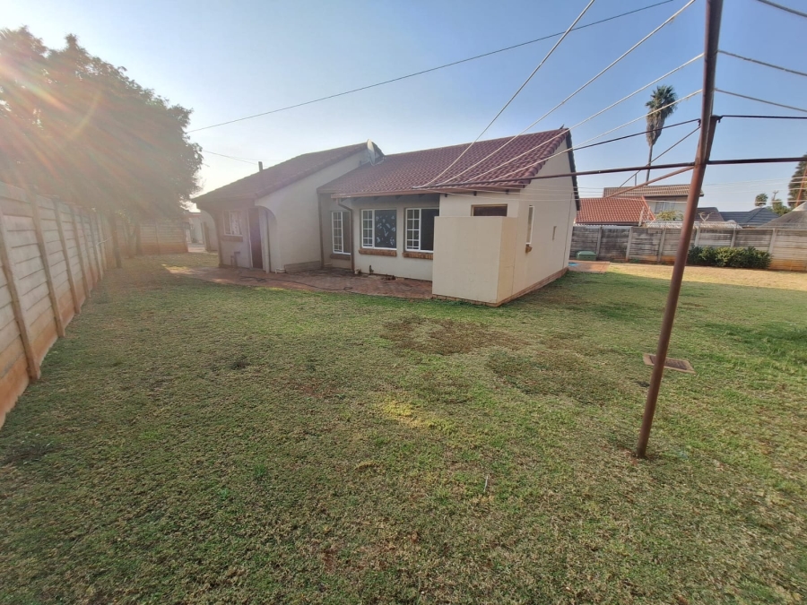 To Let 3 Bedroom Property for Rent in Doornpoort Gauteng