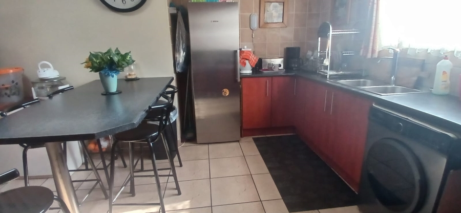 3 Bedroom Property for Sale in Kookrus Gauteng