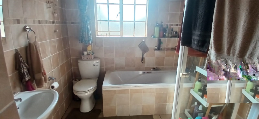 3 Bedroom Property for Sale in Kookrus Gauteng