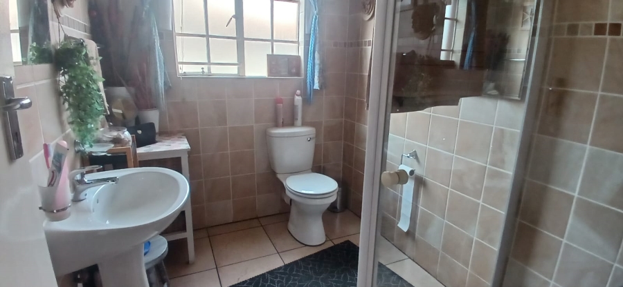 3 Bedroom Property for Sale in Kookrus Gauteng