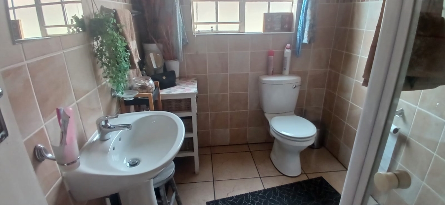 3 Bedroom Property for Sale in Kookrus Gauteng