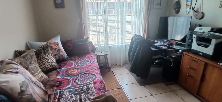 3 Bedroom Property for Sale in Kookrus Gauteng