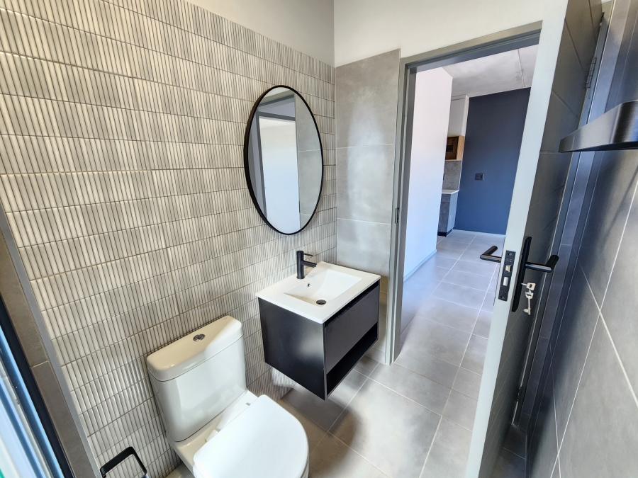 To Let 1 Bedroom Property for Rent in Waterkloof Ridge Gauteng