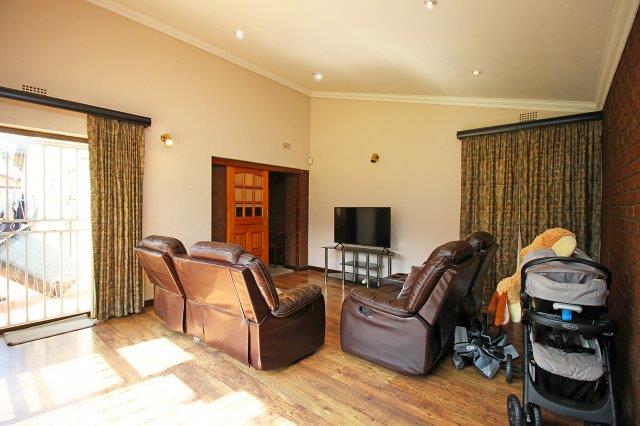 5 Bedroom Property for Sale in Bruma Gauteng