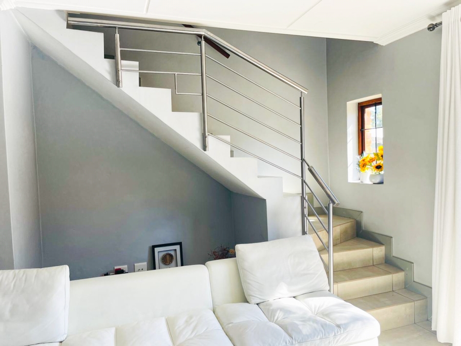 2 Bedroom Property for Sale in Blue Hills AH Gauteng