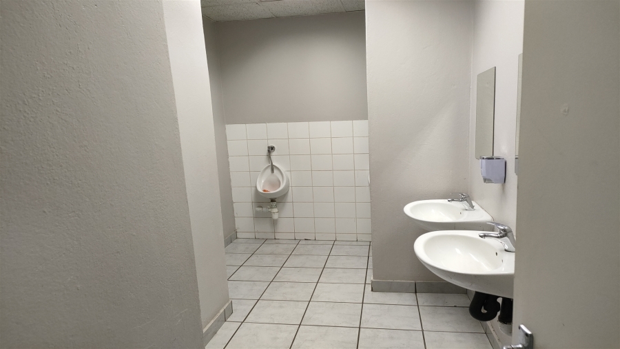 To Let commercial Property for Rent in North Riding Gauteng