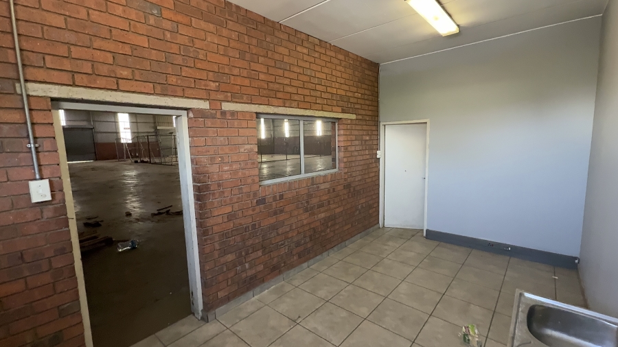 Commercial Property for Sale in Driehoek Gauteng