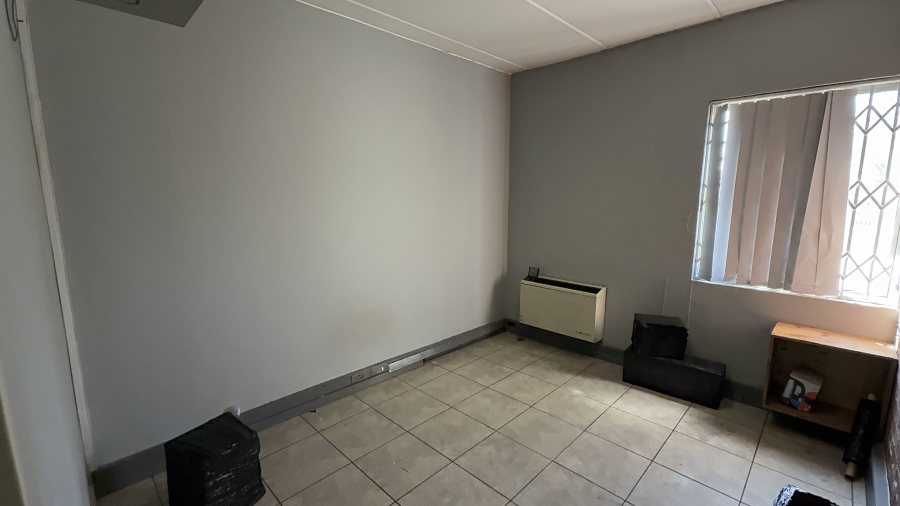 Commercial Property for Sale in Driehoek Gauteng
