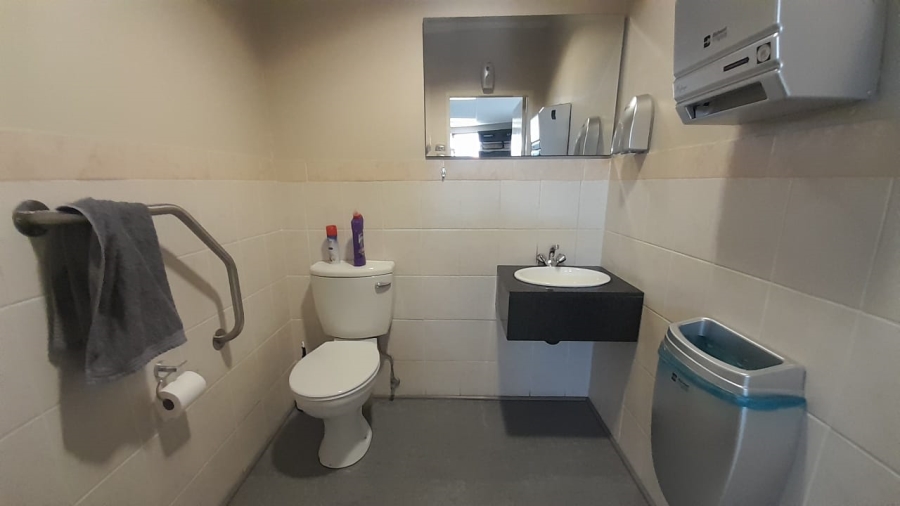 To Let commercial Property for Rent in Rooihuiskraal Gauteng