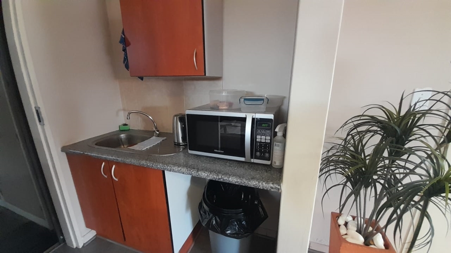 To Let commercial Property for Rent in Rooihuiskraal Gauteng