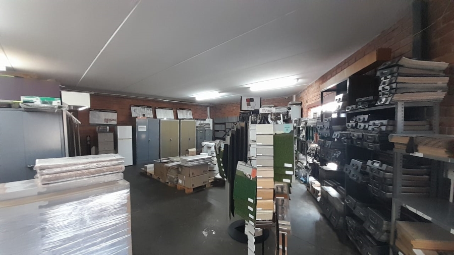 To Let commercial Property for Rent in Rooihuiskraal Gauteng