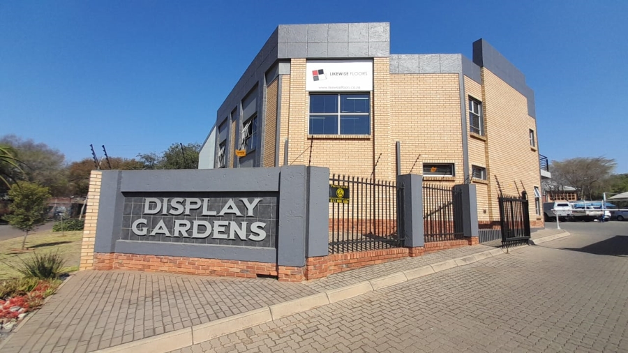 To Let commercial Property for Rent in Rooihuiskraal Gauteng