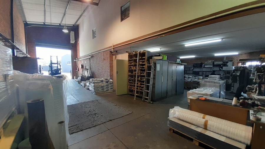 To Let commercial Property for Rent in Rooihuiskraal Gauteng