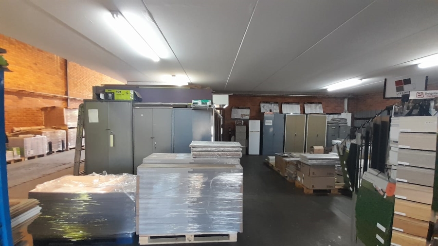 To Let commercial Property for Rent in Rooihuiskraal Gauteng
