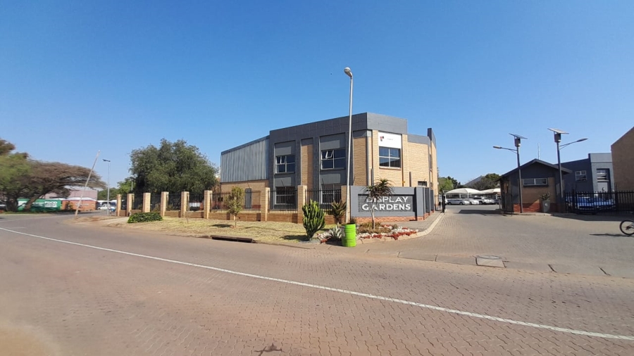 To Let commercial Property for Rent in Rooihuiskraal Gauteng