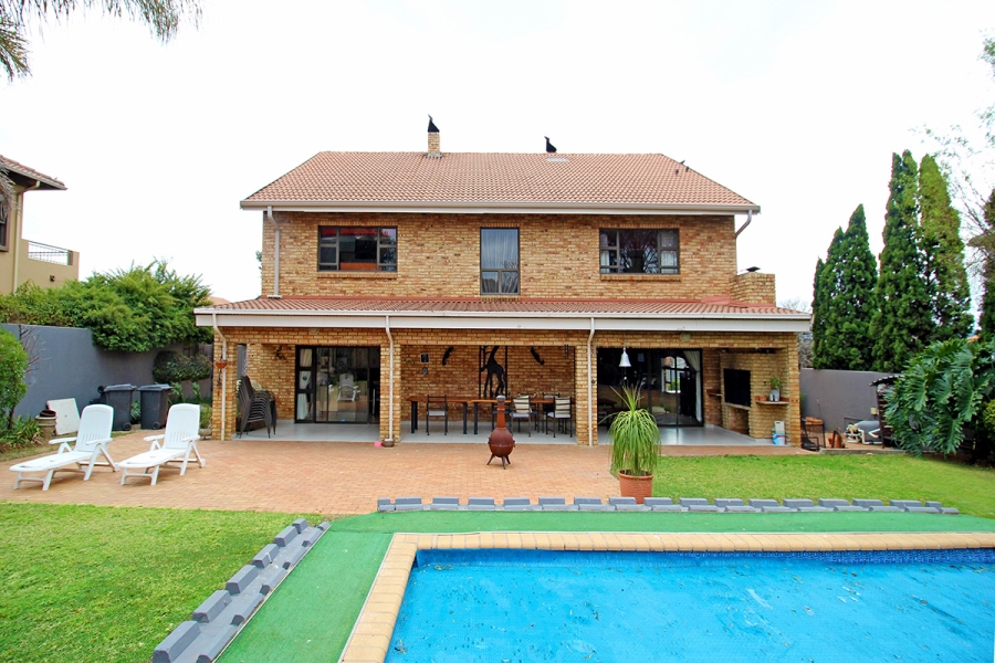 5 Bedroom Property for Sale in Thornhill Estate Gauteng