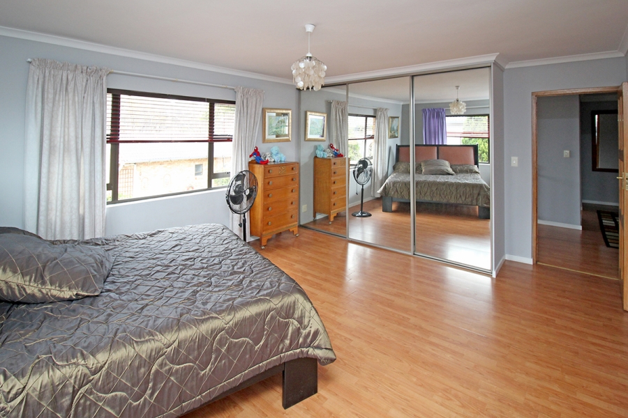 5 Bedroom Property for Sale in Thornhill Estate Gauteng