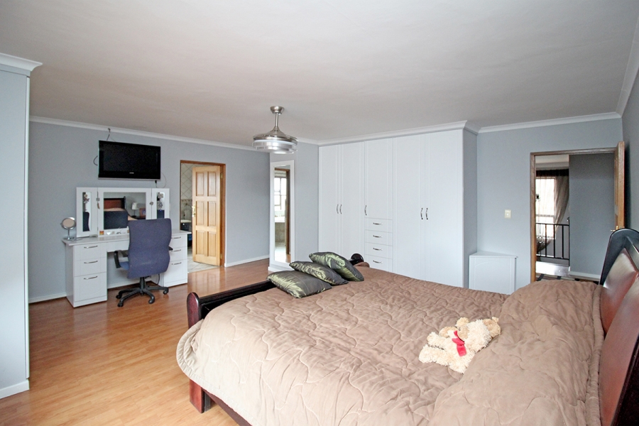 5 Bedroom Property for Sale in Thornhill Estate Gauteng