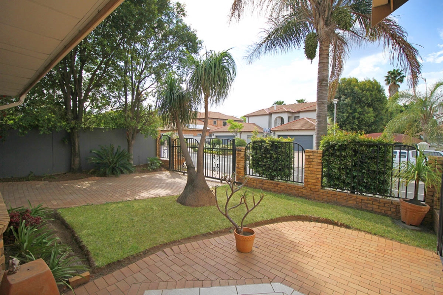 5 Bedroom Property for Sale in Thornhill Estate Gauteng