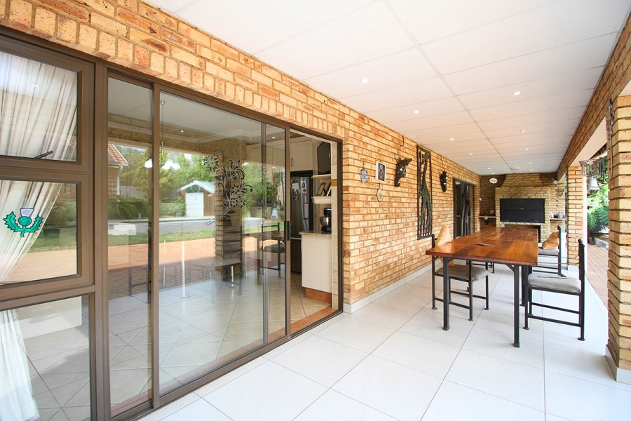 5 Bedroom Property for Sale in Thornhill Estate Gauteng
