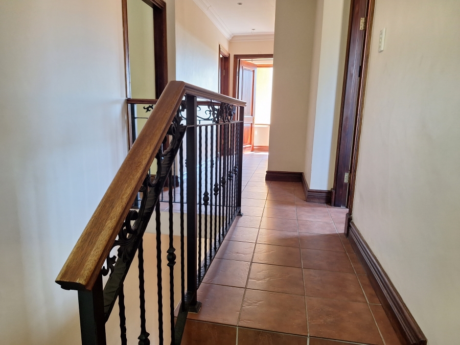 To Let 3 Bedroom Property for Rent in Equestria Gauteng