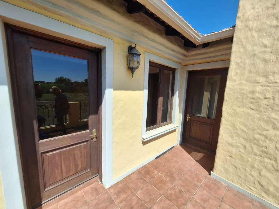 To Let 3 Bedroom Property for Rent in Equestria Gauteng