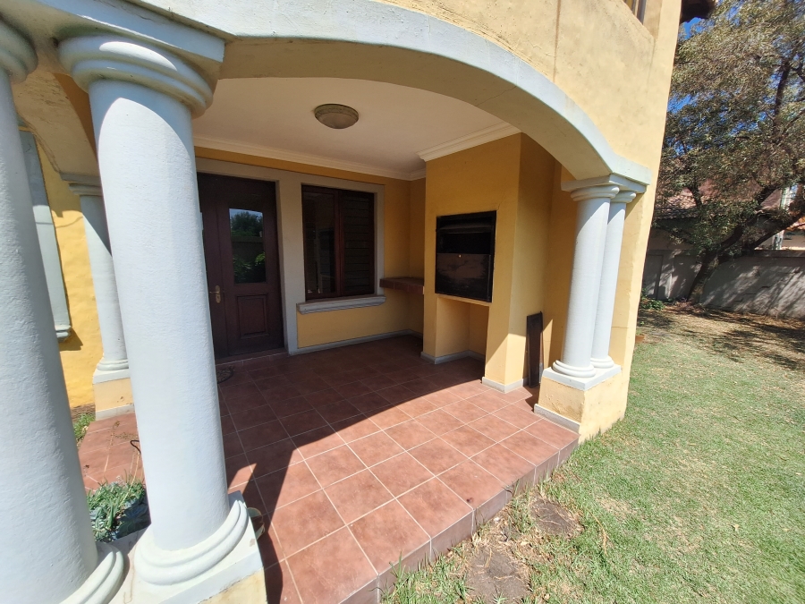 To Let 3 Bedroom Property for Rent in Equestria Gauteng