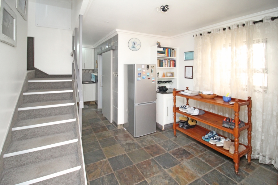 To Let 2 Bedroom Property for Rent in Sunninghill Gauteng