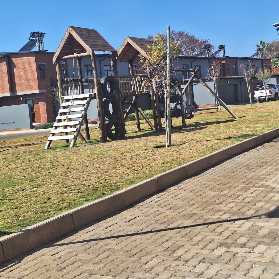 3 Bedroom Property for Sale in Sinoville Gauteng