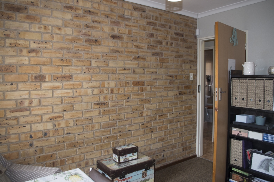 To Let 3 Bedroom Property for Rent in Noordheuwel Gauteng