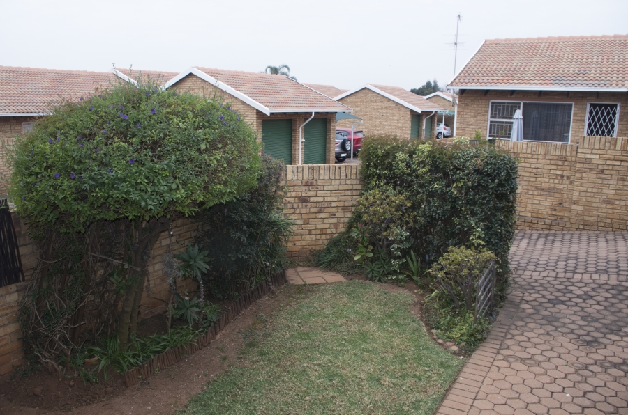 To Let 3 Bedroom Property for Rent in Noordheuwel Gauteng