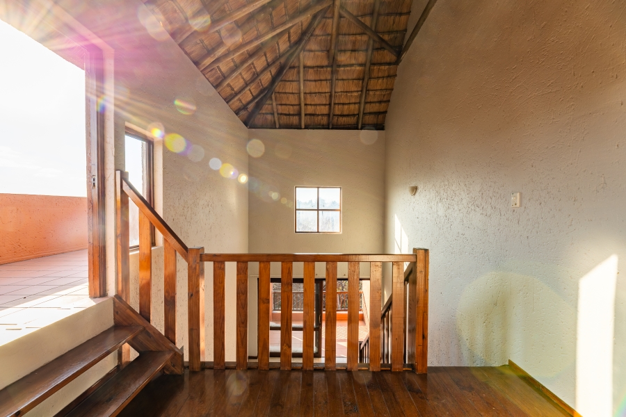 2 Bedroom Property for Sale in Sunninghill Gauteng