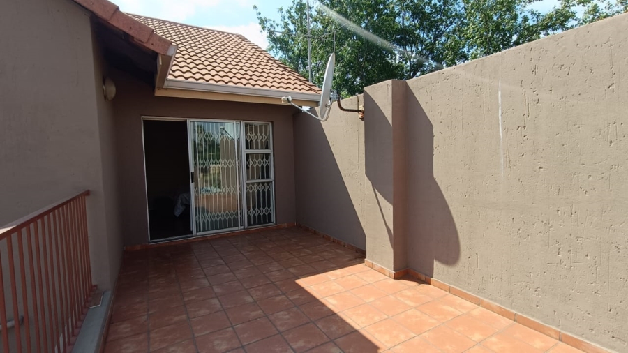 2 Bedroom Property for Sale in Vanderbijlpark SE 4 Gauteng