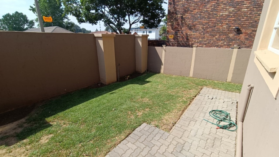 2 Bedroom Property for Sale in Vanderbijlpark SE 4 Gauteng