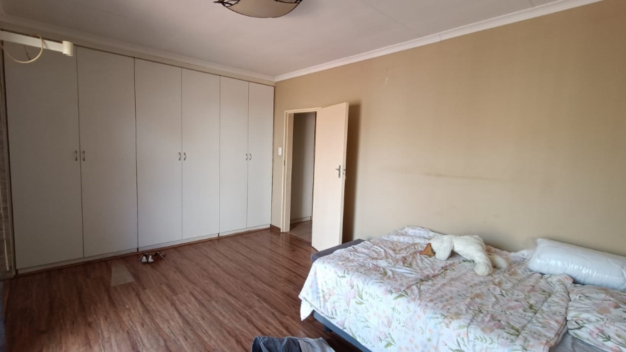 2 Bedroom Property for Sale in Vanderbijlpark SE 4 Gauteng