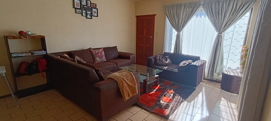 2 Bedroom Property for Sale in Vanderbijlpark SE 2 Gauteng