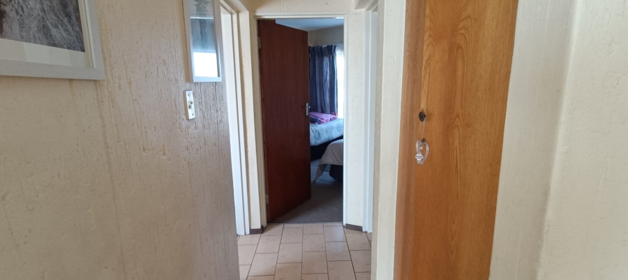 2 Bedroom Property for Sale in Vanderbijlpark SE 2 Gauteng