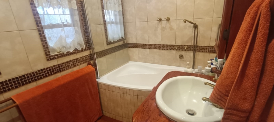 3 Bedroom Property for Sale in Vanderbijlpark SE 1 Gauteng