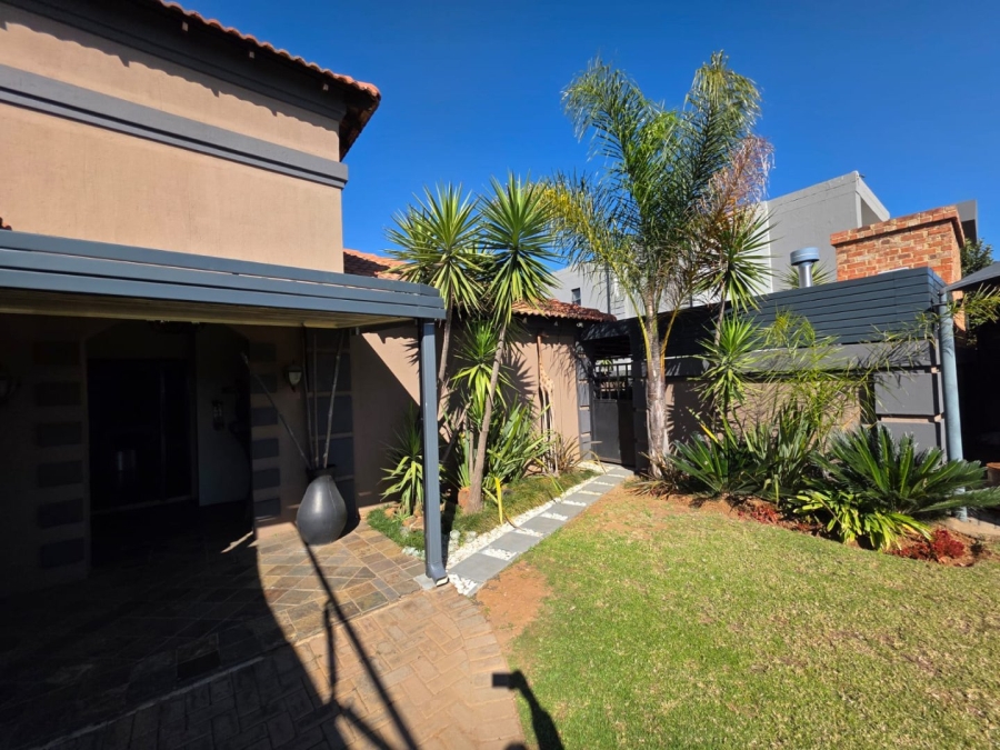 4 Bedroom Property for Sale in Vanderbijlpark SE 8 Gauteng