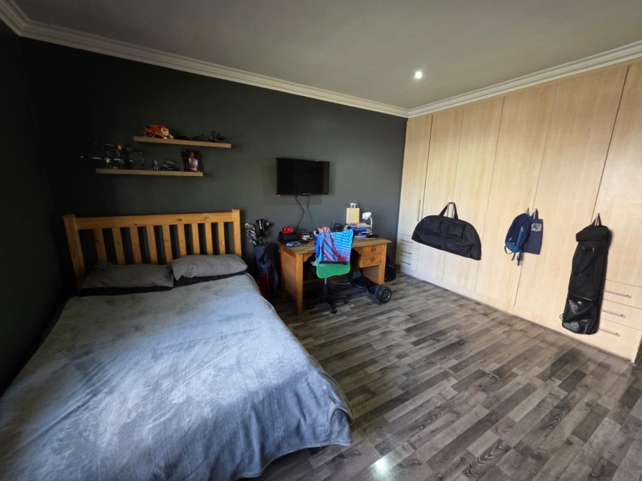 4 Bedroom Property for Sale in Vanderbijlpark SE 8 Gauteng