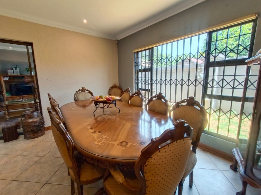 4 Bedroom Property for Sale in Vanderbijlpark SE 2 Gauteng