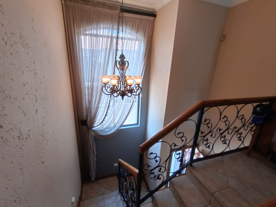 4 Bedroom Property for Sale in Vanderbijlpark SE 2 Gauteng