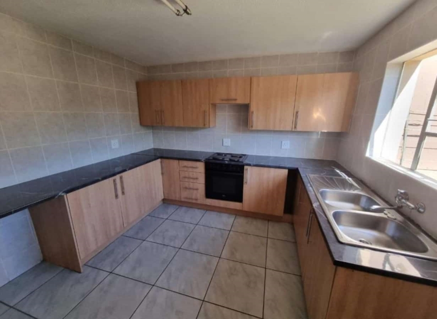 2 Bedroom Property for Sale in Vanderbijlpark SE 4 Gauteng