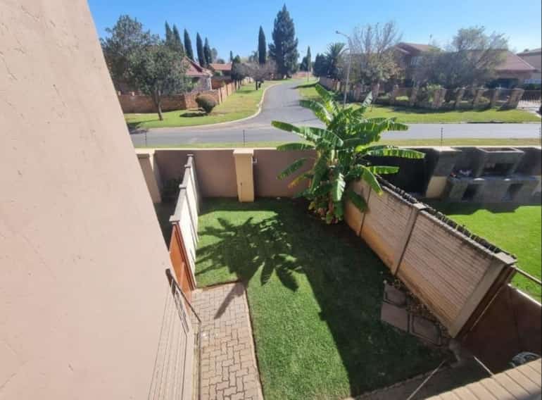2 Bedroom Property for Sale in Vanderbijlpark SE 4 Gauteng