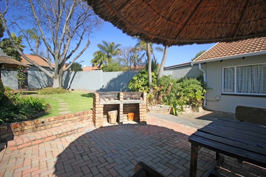 2 Bedroom Property for Sale in Northwold Gauteng