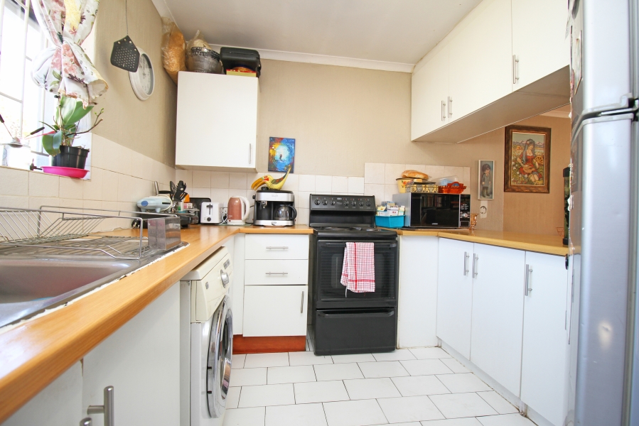 2 Bedroom Property for Sale in Northwold Gauteng