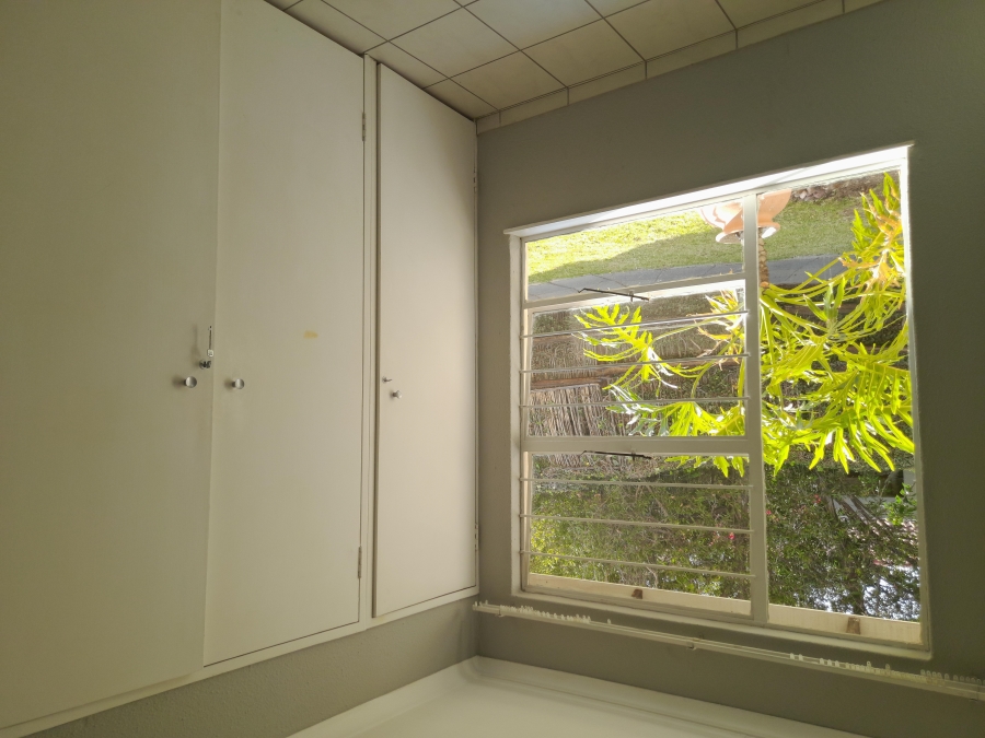 To Let 2 Bedroom Property for Rent in Magaliessig Gauteng